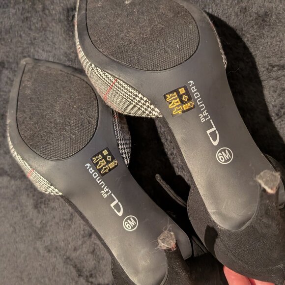 Chinese Laundry Women's Outgoing Pump in Black Plaid 6M - Picture 6 of 8